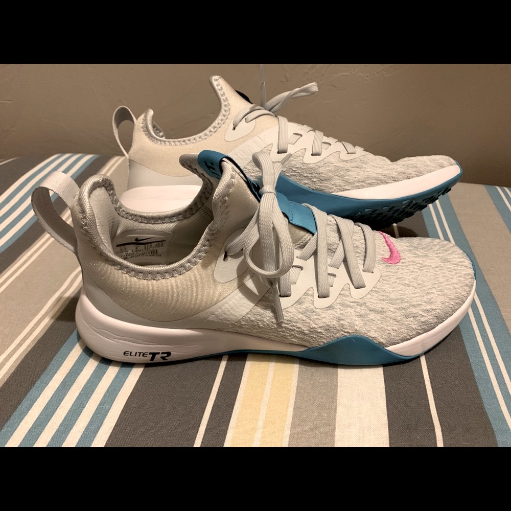 Women’s shoes